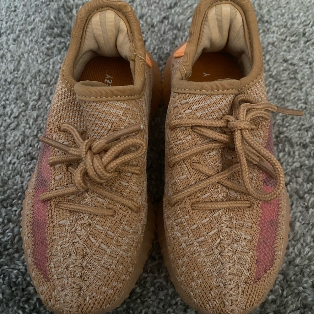 🛑SOLD🛑Kid Sneakers